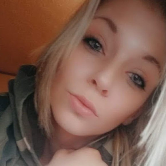 Meet your Posher, Natalie - Picture 1 of 1